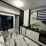 Appartamento Garsoniera Zona Stadion *