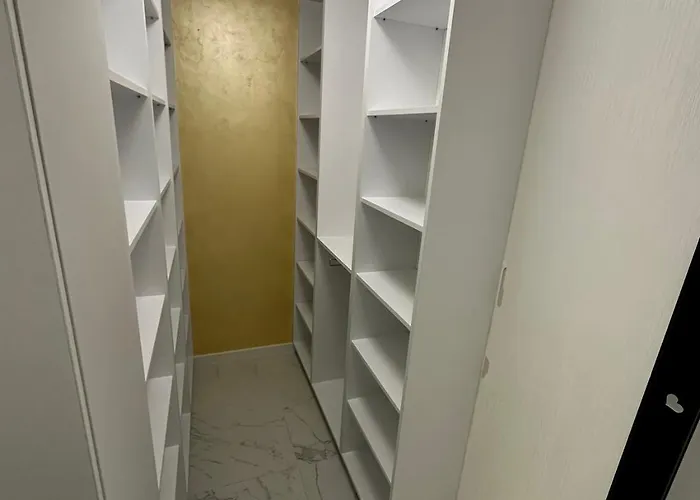 Garsoniera Zona Stadion Apartment Craiova