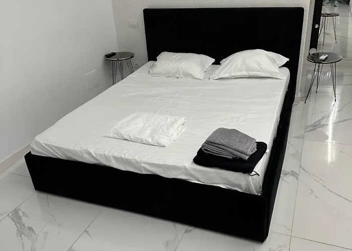 Apartment Garsoniera Zona Stadion