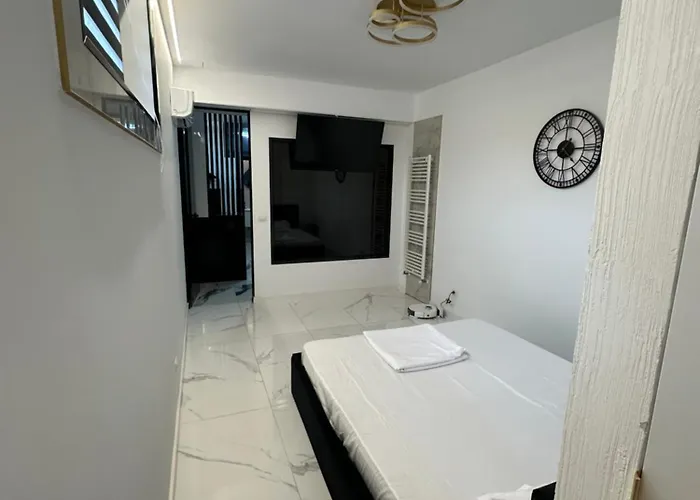 Garsoniera Zona Stadion *