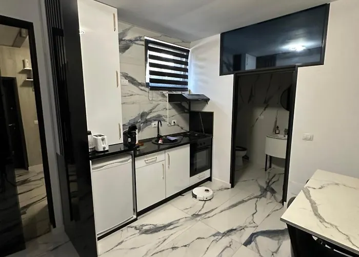 Apartment Garsoniera Zona Stadion *